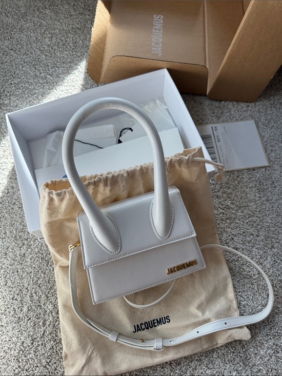 Jacquemus Handbags - Jacquemus Medium Chiquito